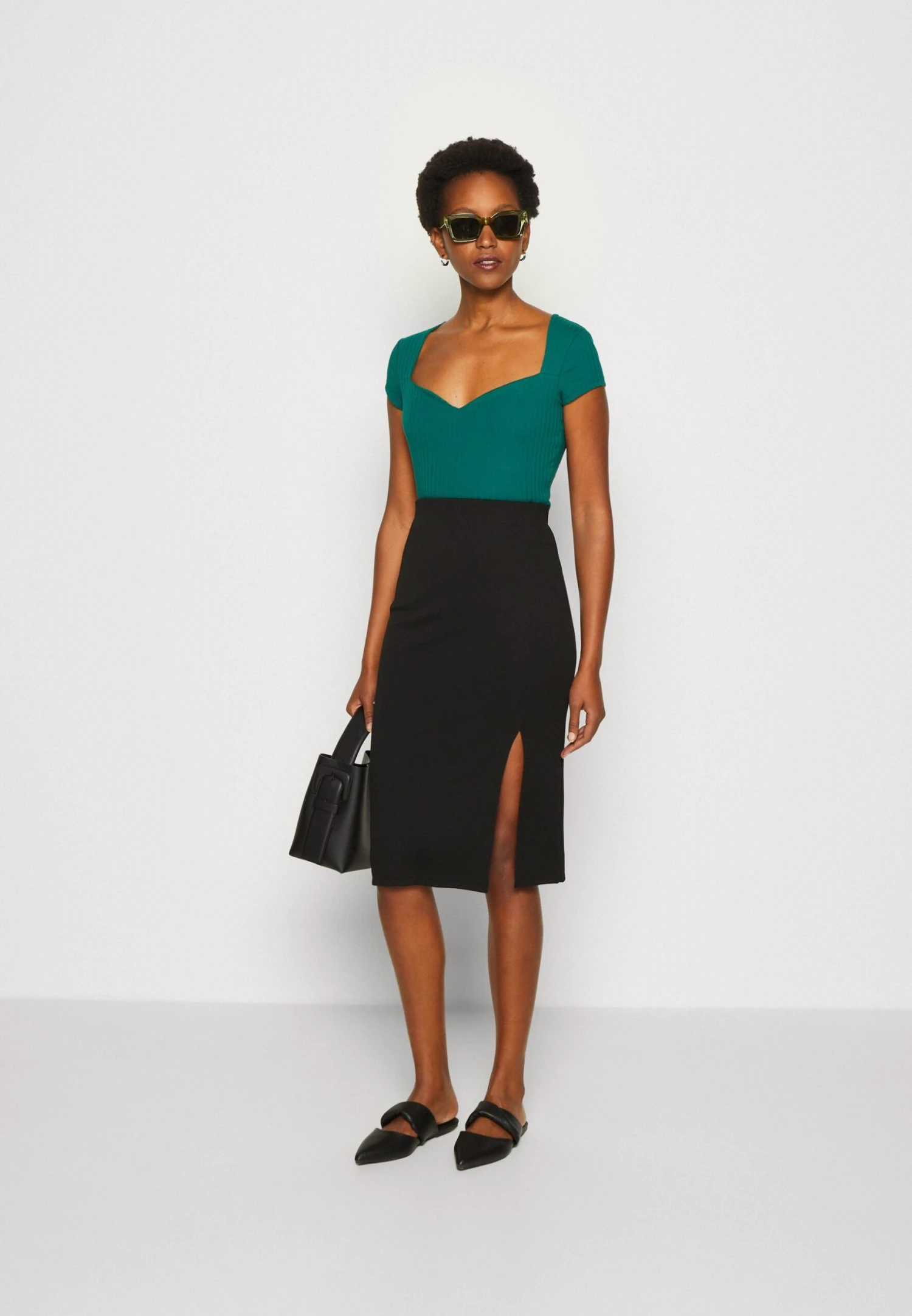 T-Shirt Print - Dark Green Anna Field T-Shirt Print - Dark Green -Anna Field Boutique 00fd048e6bc64f909f5d6cf4a01dd6f5 scaled