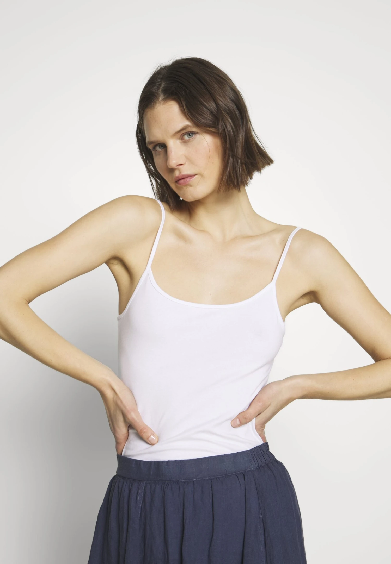 3Er Pack - Top - White/Navy/Light Grey Anna Field 3Er Pack - Top - White/Navy/Light Grey -Anna Field Boutique 0b04378ea823403fbc78e23bc336d1b9 scaled