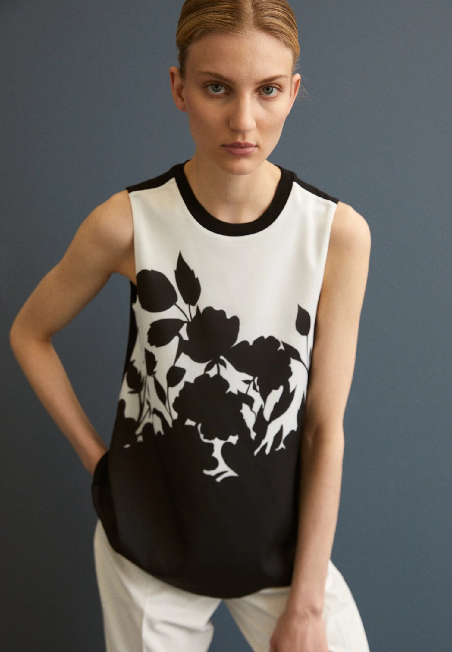 Blouse - Black/White Anna Field Blouse - Black/White -Anna Field Boutique 0b88d87b117f48f18bd11f53c6c1cc3e scaled