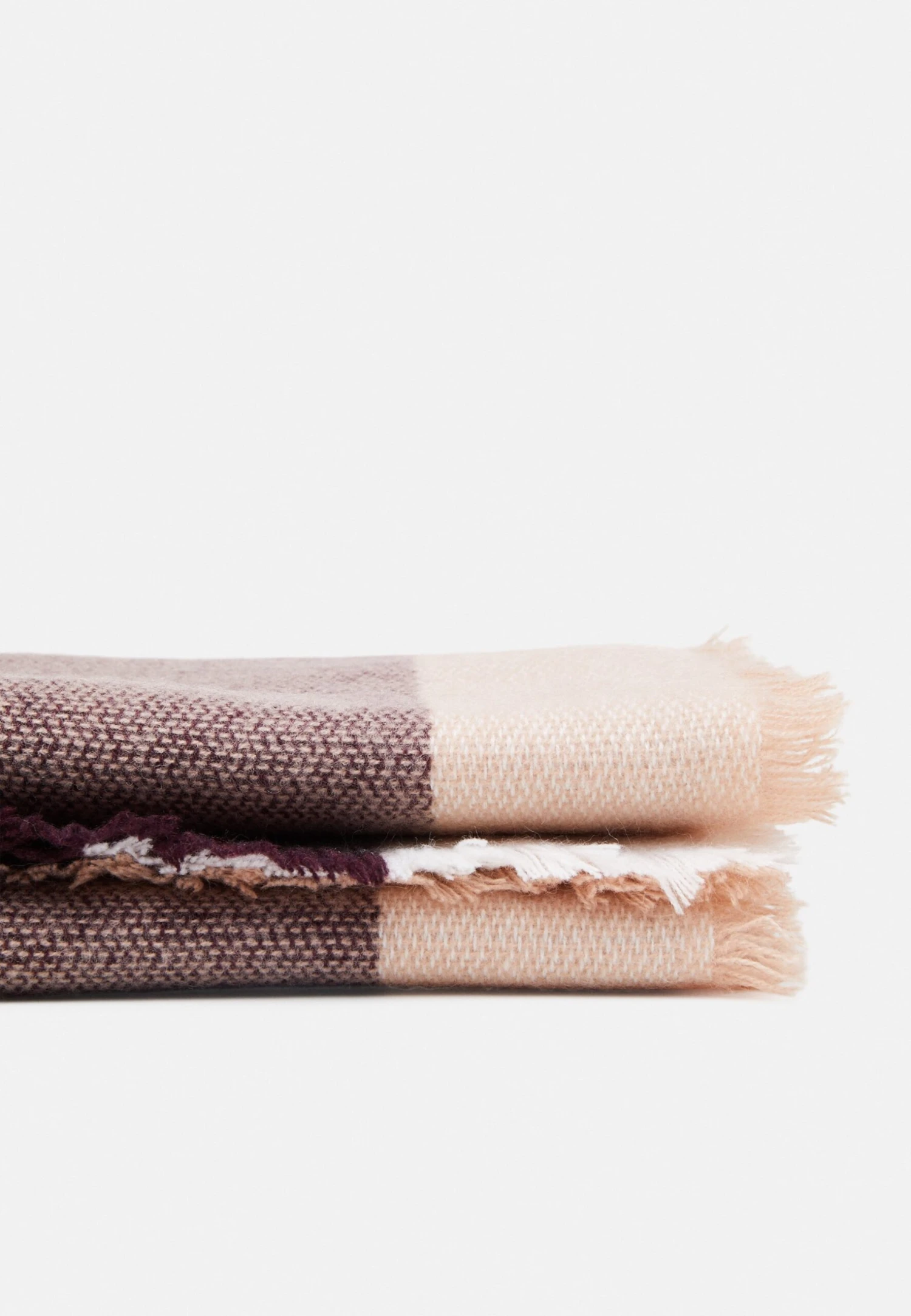 Sjaal - Bordeaux Anna Field Sjaal - Bordeaux -Anna Field Boutique 13299645fb5e4f04a0fc084fba49354c scaled