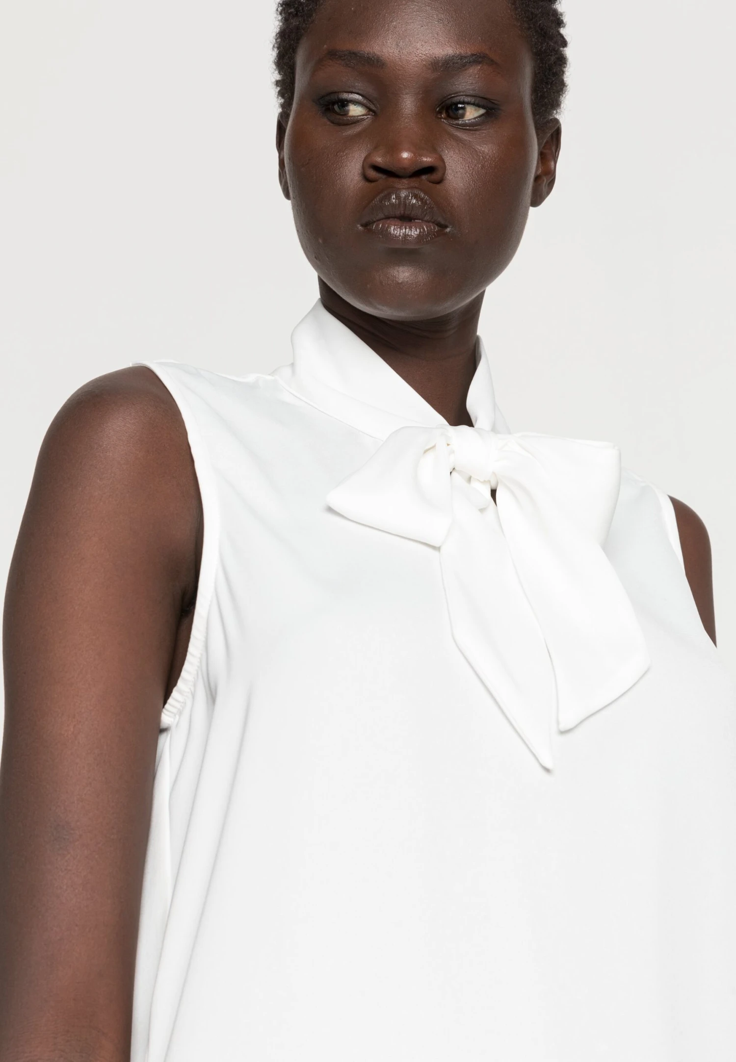 Top - White Anna Field Top - White -Anna Field Boutique 19852179c0f2473b8184e1d65ca37ee1 scaled