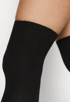 Anna Field 2 Pack - Overknee Kousen- Black 4 Anna Field 2 Pack - Overknee Kousen- Black -Anna Field Boutique 1c62cbb4a06141ddb6ae4a6e45fe0394