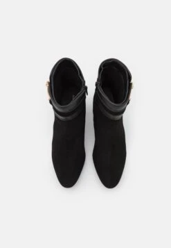 Anna Field Leather- Korte Laarzen - Black 7 Anna Field Leather- Korte Laarzen - Black -Anna Field Boutique 30648b895d2c46bb9547898aeb8e5369