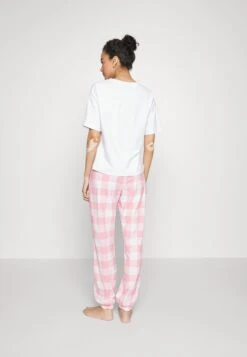 Anna Field Pyjama - Pink 4 Anna Field Pyjama - Pink -Anna Field Boutique 3261d25e245c4b5caf2d91022beb0549