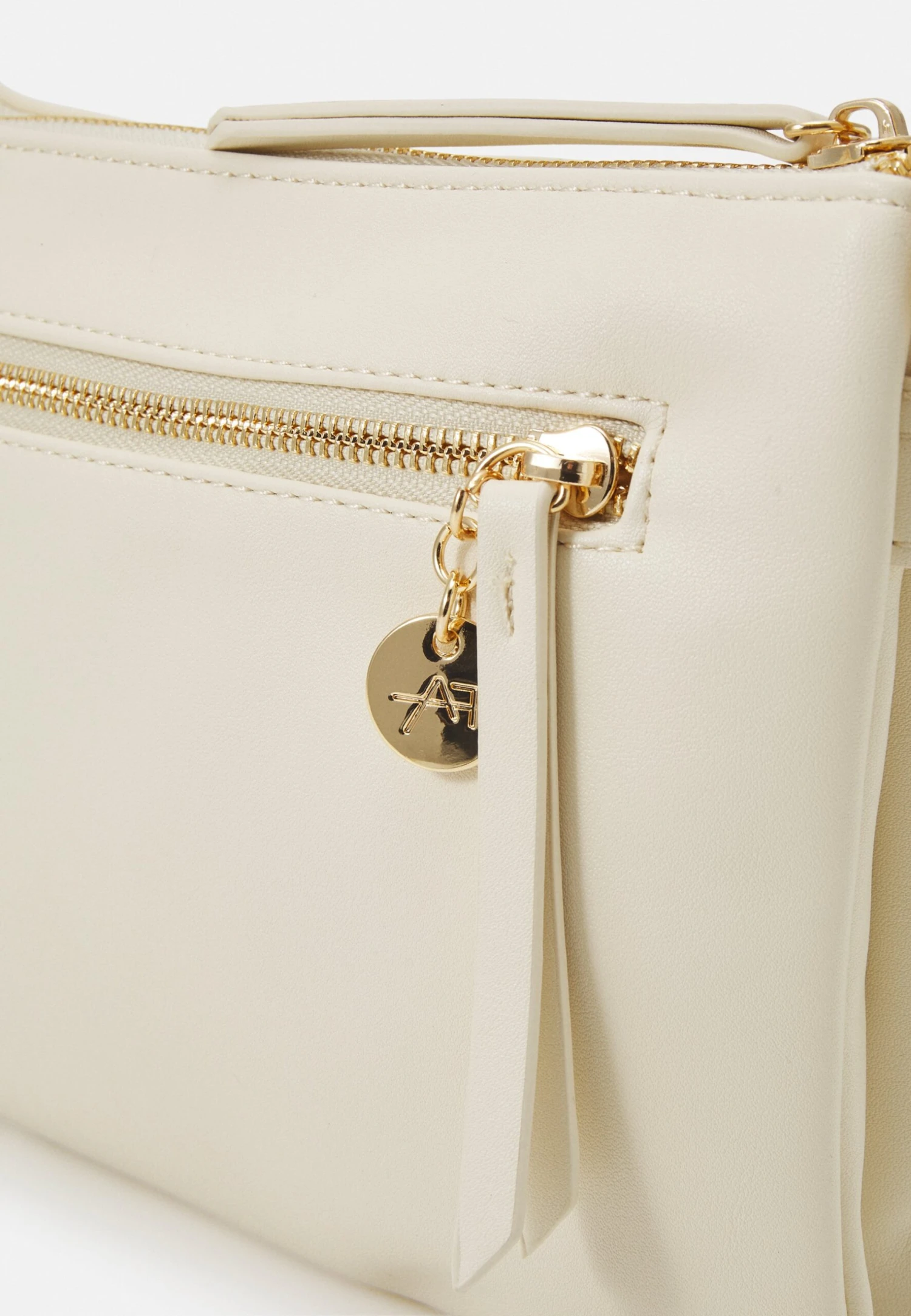 Schoudertas -Off White Anna Field Schoudertas -Off White -Anna Field Boutique 3b814a91c20447ee81ef00bbb500f8aa scaled