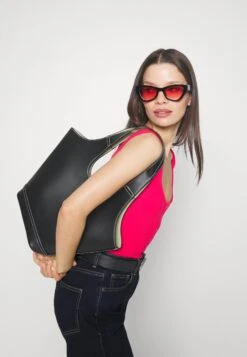 Kick Flare - Bootcut Jeans - Dark Blue Denim 5 Kick Flare - Bootcut Jeans - Dark Blue Denim -Anna Field Boutique 3ba8d77c35234f15b251bd5d86f9d7d3