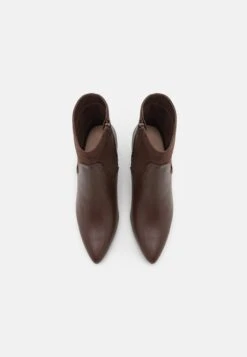Anna Field Korte Laarzen - Brown -Anna Field Boutique 3cc2819adf6a4daf90a313497b31409d