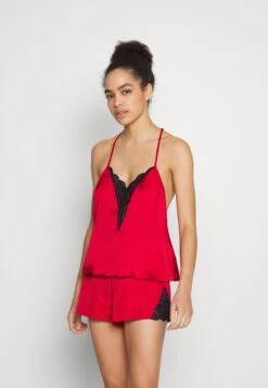 Anna Field 4 Piece Gift Set - Pyjama - Black/Red 4 Anna Field 4 Piece Gift Set - Pyjama - Black/Red -Anna Field Boutique 3d6beaafe628430fa32b672c167c5d99