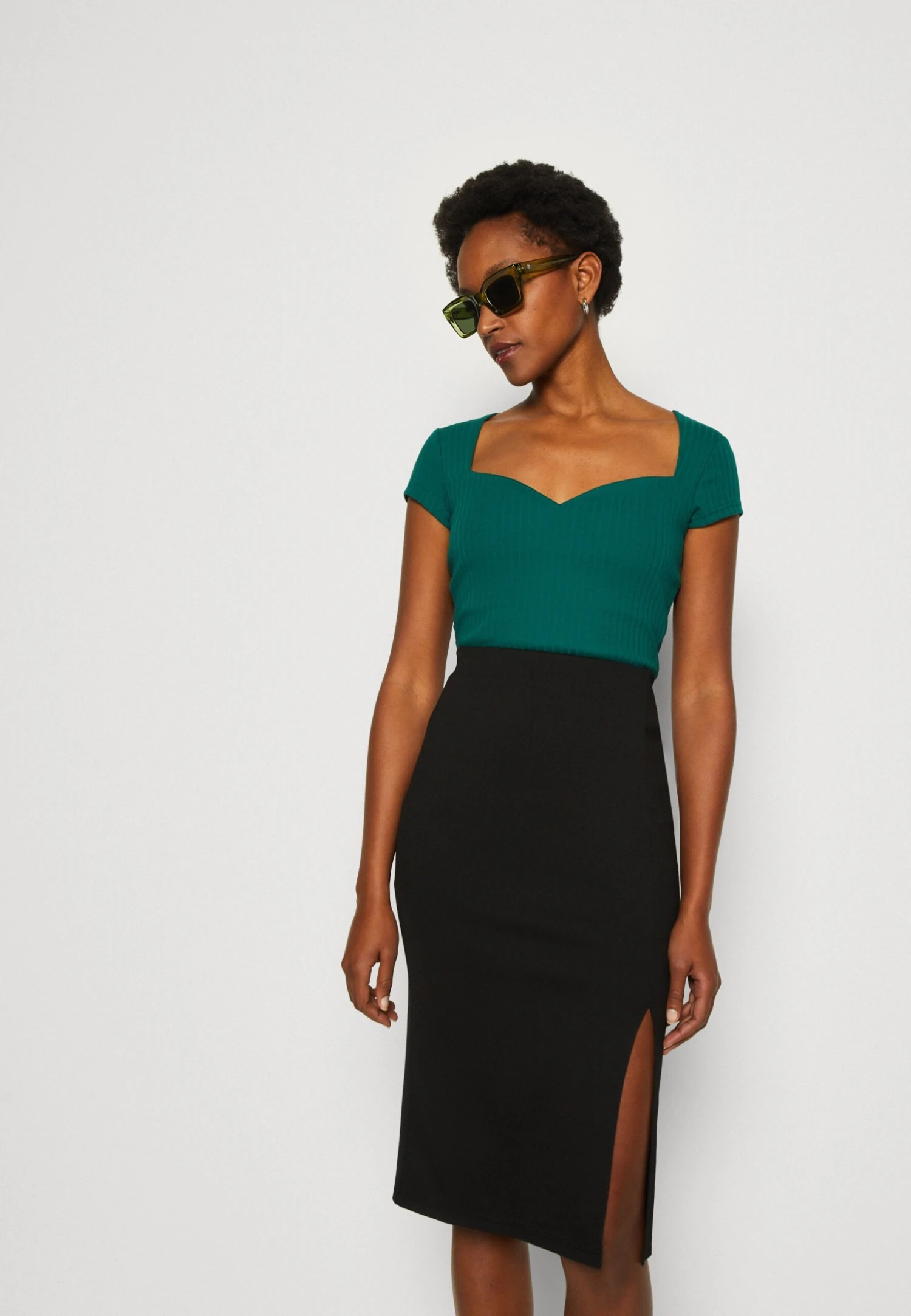 T-Shirt Print - Dark Green Anna Field T-Shirt Print - Dark Green -Anna Field Boutique 42f553d613844b68a0806f40d86f31d0 scaled