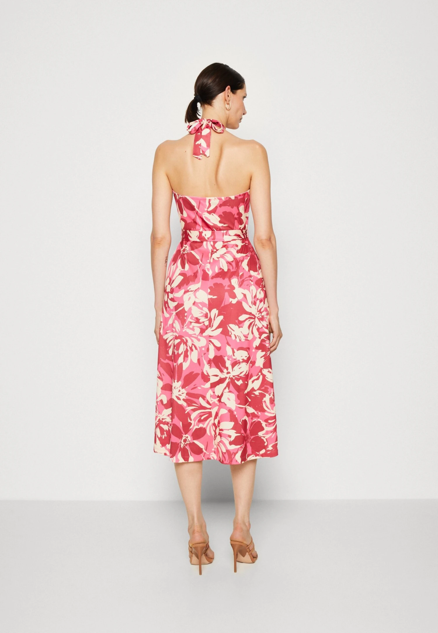 Jurk - Pink Anna Field Jurk - Pink -Anna Field Boutique 4618458af4f14decaacc88cc605b4eac scaled