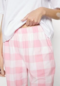 Anna Field Pyjama - Pink 7 Anna Field Pyjama - Pink -Anna Field Boutique 4ae8d95ed2484ed384d9093a30ce715a