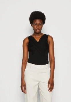 Anna Field Top - Black