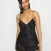Anna Field Simple Satin Short Set - Pyjama - Black 2 Anna Field Simple Satin Short Set - Pyjama - Black -Anna Field Boutique 6460a497a7a441bfa04ca6af7563b268