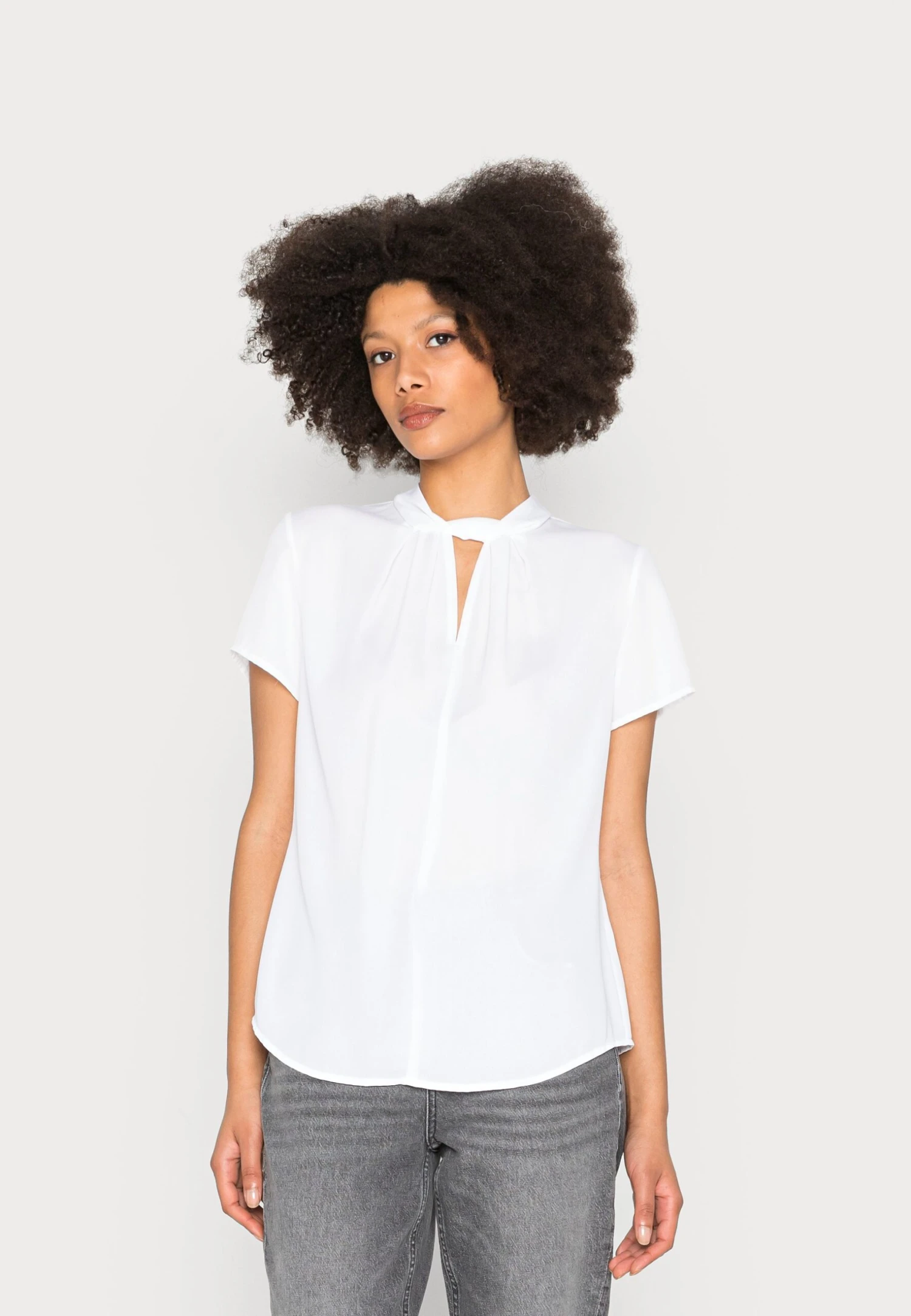 Blouse - White Anna Field Blouse - White -Anna Field Boutique 64d6df38a670487a94c8fa20962a43ae scaled
