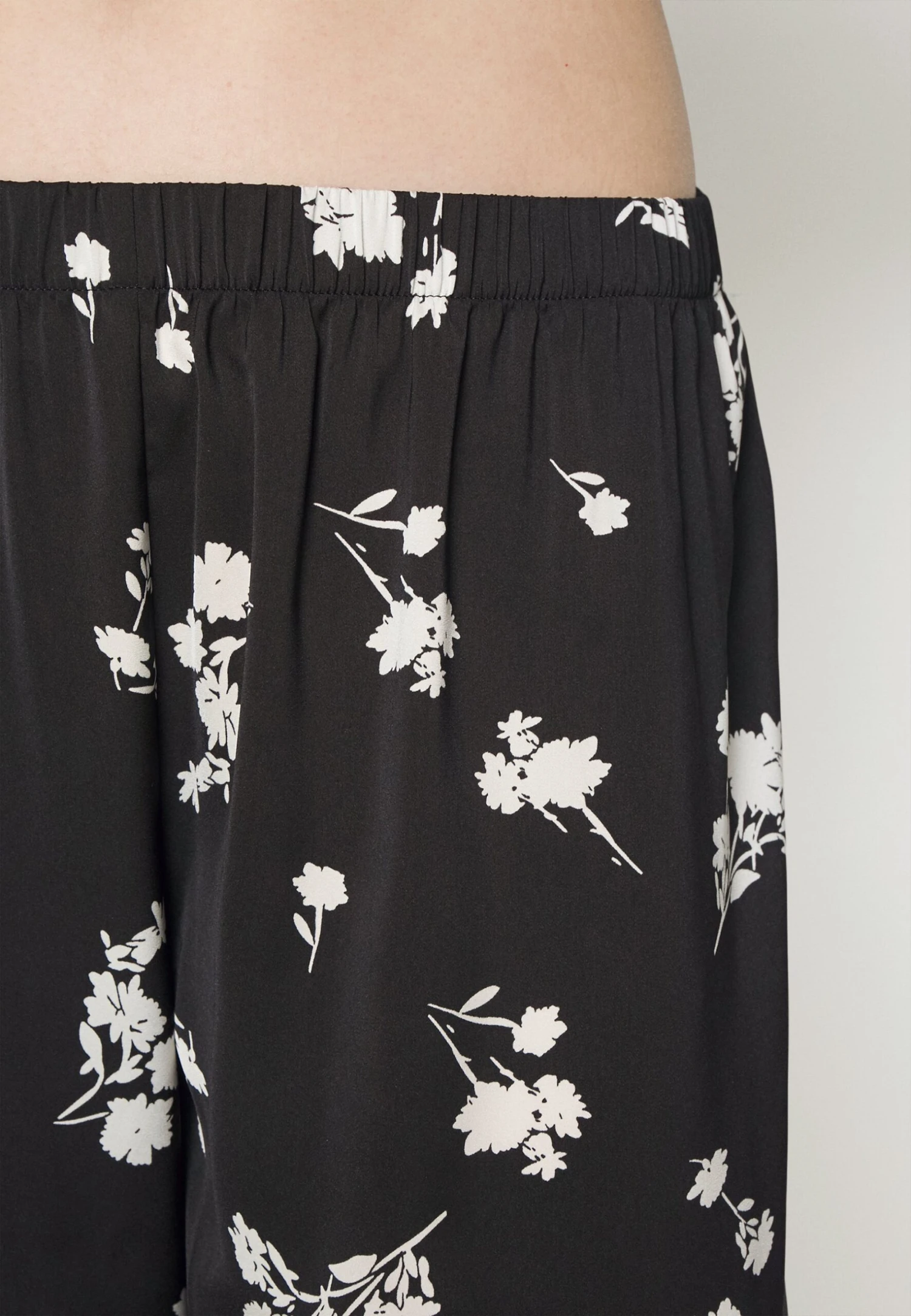 Set - Pyjama - Black/Offwhite Anna Field Set - Pyjama - Black/Offwhite -Anna Field Boutique 680d4776ce4e4f1ca7d216a1744c0b9a scaled