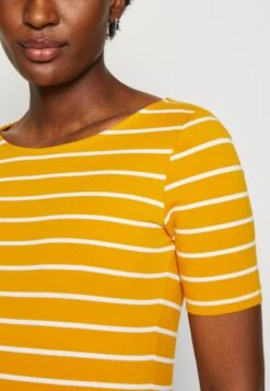 Anna Field T-Shirt Print - Dark Yellow/White 8 Anna Field T-Shirt Print - Dark Yellow/White -Anna Field Boutique 6858eb2c24704c2091450f94a80f4c37