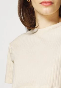 Top Skirt Set - Kokerrok - 003 - Off-White 9 Top Skirt Set - Kokerrok - 003 - Off-White -Anna Field Boutique 6895ea84cced4e55982e65db4effa2d7