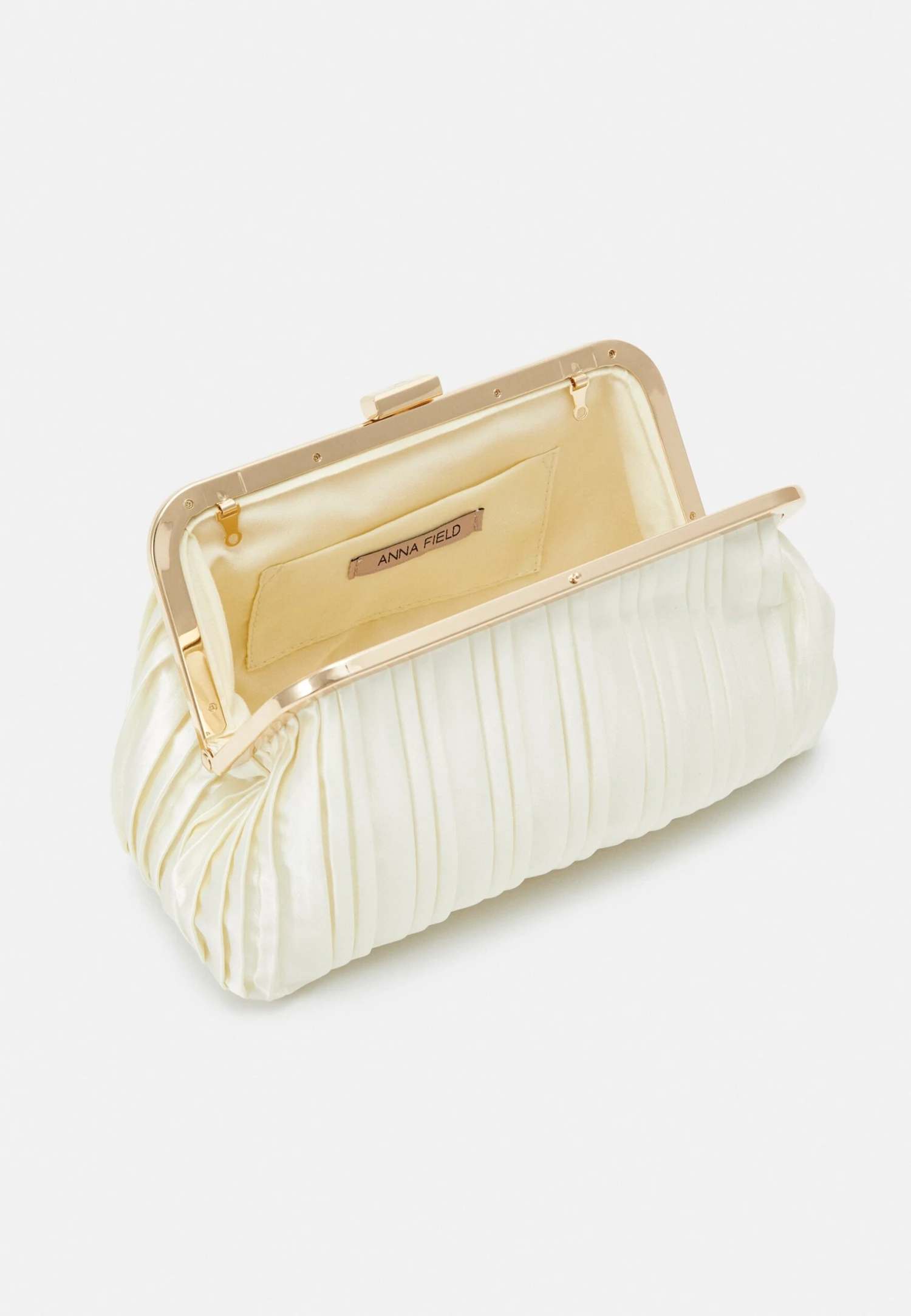 Clutch -Off-White Anna Field Clutch -Off-White -Anna Field Boutique 6c4fe879ce564087a816a99d3b85001e scaled