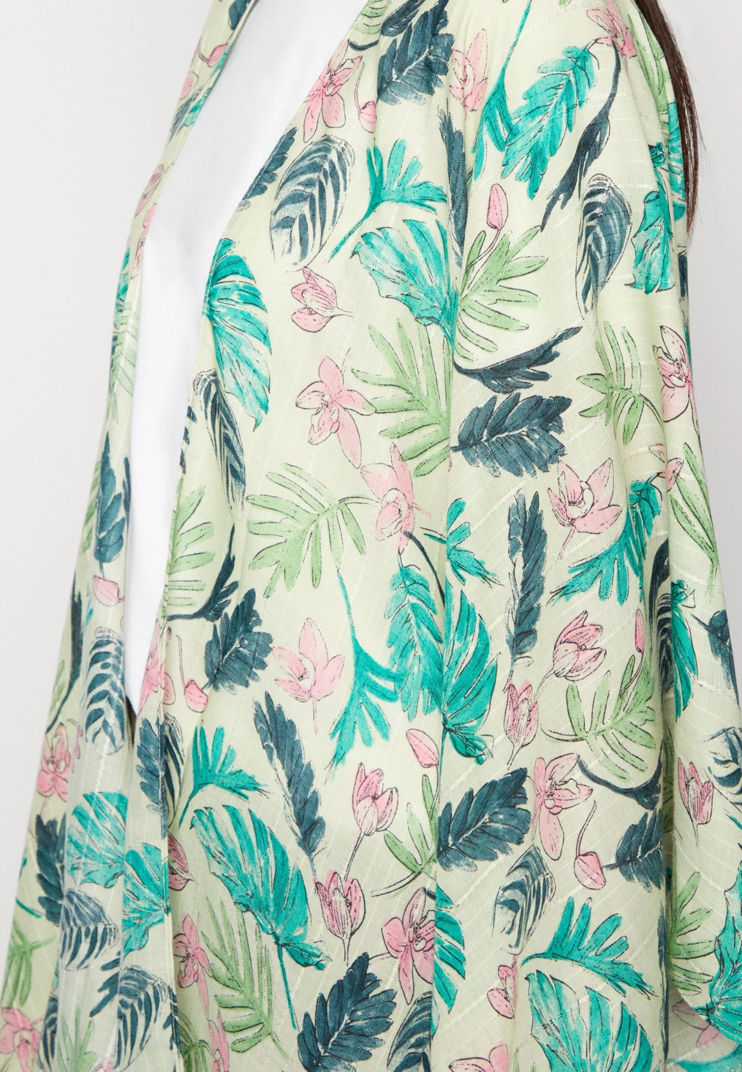 Poncho - Green Anna Field Poncho - Green -Anna Field Boutique 809f06abfb994004afba331a9d601dee scaled