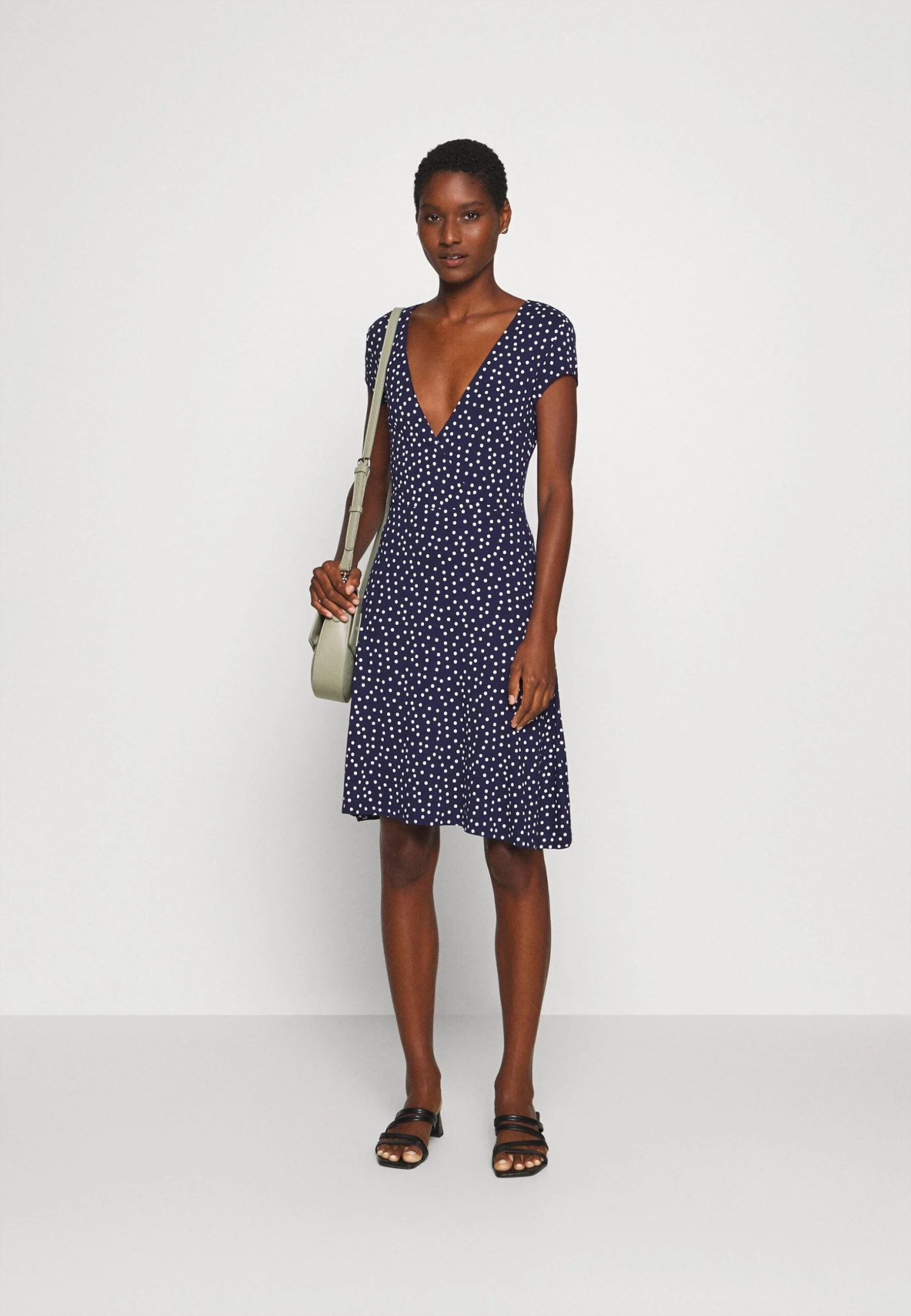 Jerseyjurk - Maritime Blue/White Anna Field Jerseyjurk - Maritime Blue/White -Anna Field Boutique 8121d5c4b927492186978cb09d3a4a79 scaled