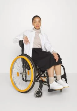 Anna Field Plooirok - Black -Anna Field Boutique 833718ac8d3540e6aed3d1a78b880364