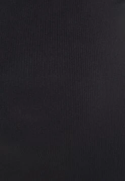 Seamless Maternity Cycling Shorts - Shorts - Black 4 Seamless Maternity Cycling Shorts - Shorts - Black -Anna Field Boutique 875f32b3c6804b9b8aa3c7e2d4083892