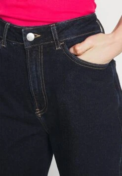 Kick Flare - Bootcut Jeans - Dark Blue Denim 8 Kick Flare - Bootcut Jeans - Dark Blue Denim -Anna Field Boutique 876cd3cd6c0946fa9168852372ad4c26