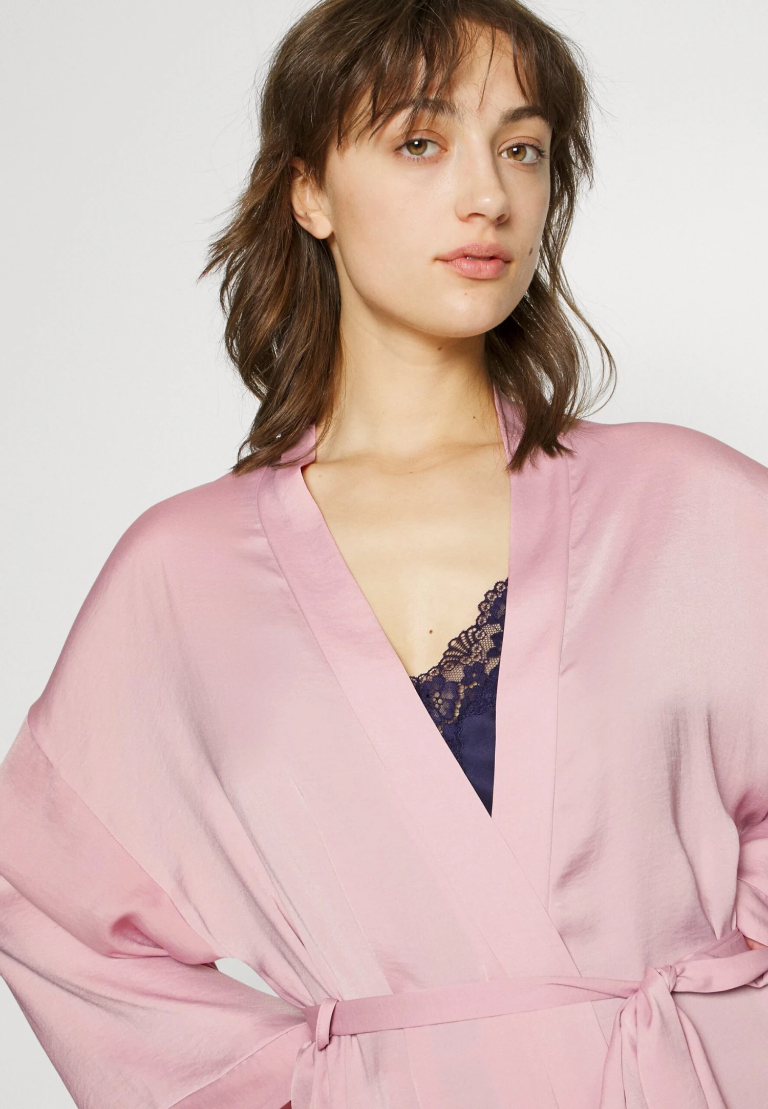 Bridal Dressing Gown - Badjas - Pink Anna Field Bridal Dressing Gown - Badjas - Pink -Anna Field Boutique 8f3138e1a3b94f6a8696aec296993ee6 scaled