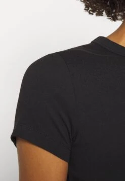 Anna Field 2 Pack - T-Shirt Basic - White/Black -Anna Field Boutique 9a3e1079260c43369e8a03e641a66c46