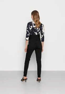 Jeans Skinny Fit - Black 4 Jeans Skinny Fit - Black -Anna Field Boutique a51787ef43d24dd99346c44130983209