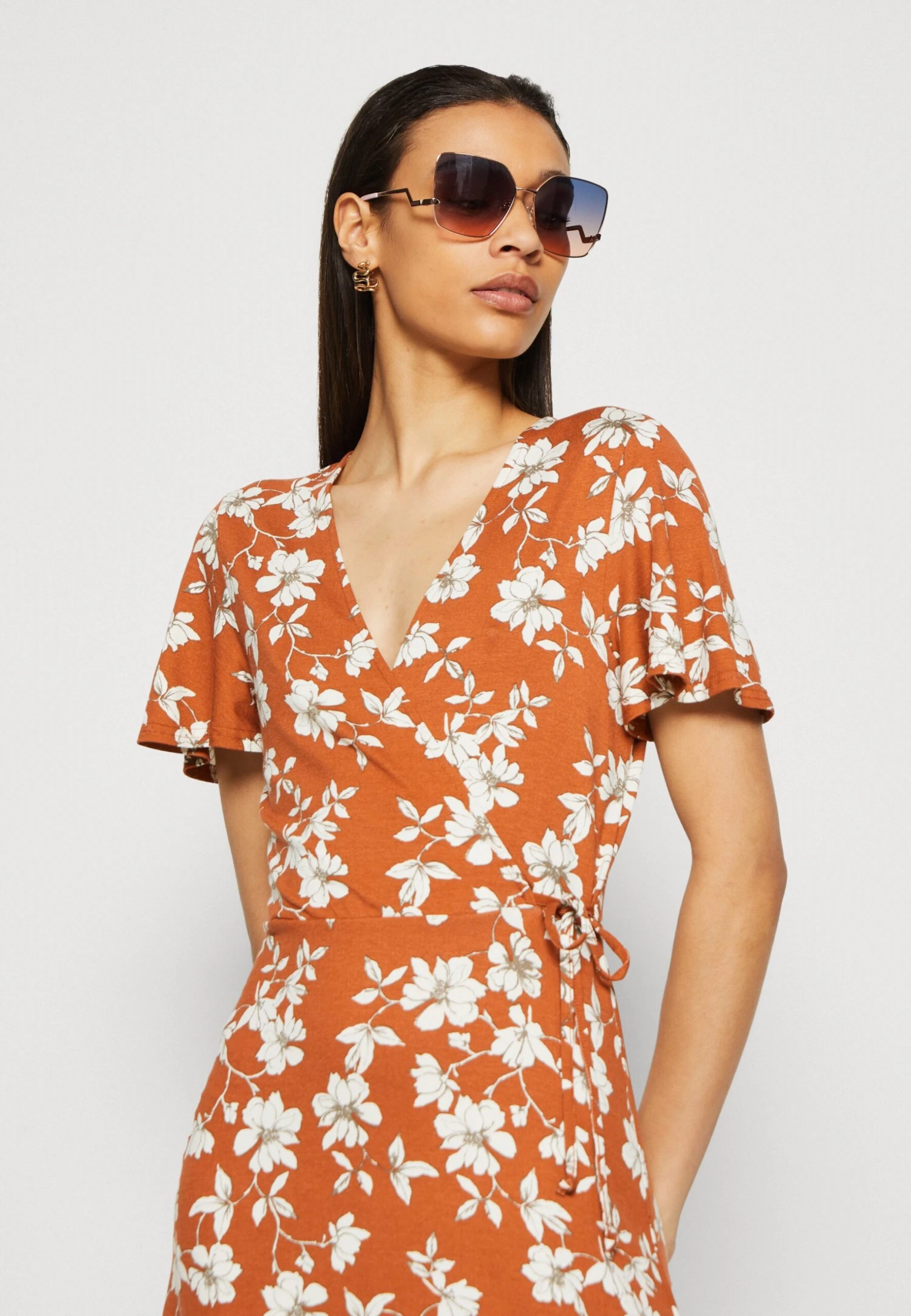 Jerseyjurk - Brown/White Anna Field Jerseyjurk - Brown/White -Anna Field Boutique a92025f7d861470fb5edd259bb14a51a scaled