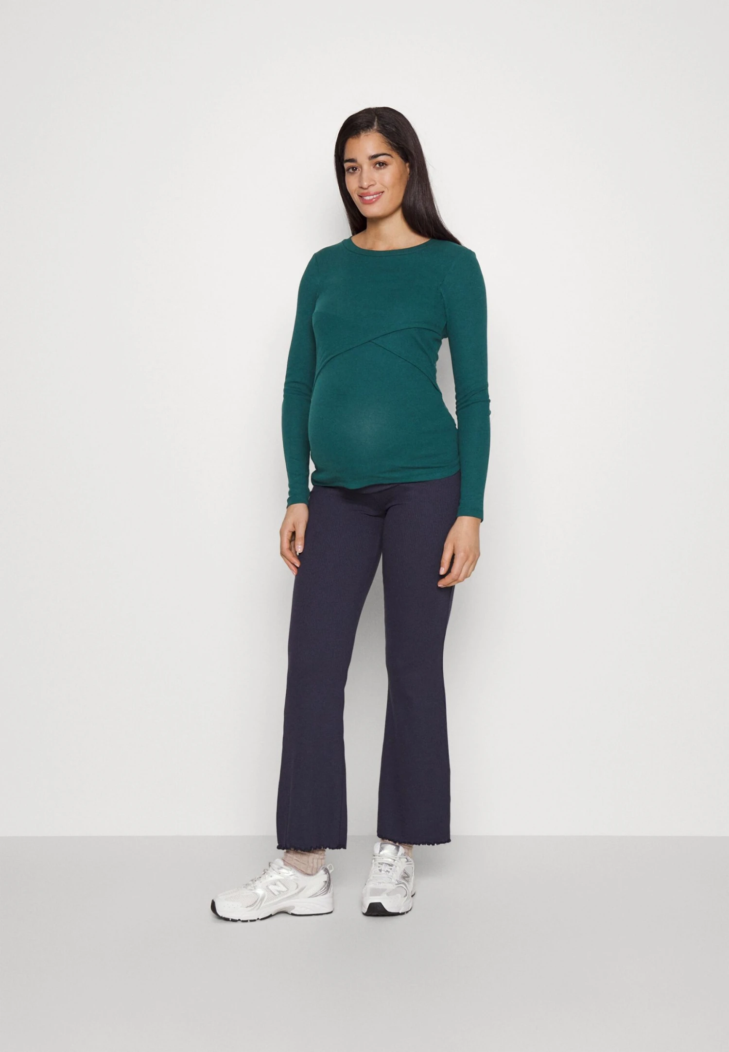 Nursing - Longsleeve - Dark Green Nursing - Longsleeve - Dark Green -Anna Field Boutique b08b4bde43314261bd47843b33d97ee5 scaled