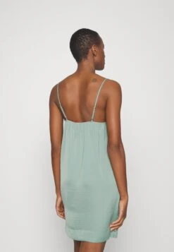 Anna Field Nachtjapon - Green 4 Anna Field Nachtjapon - Green -Anna Field Boutique b33dfcbd03e1443c9f25c5bfe2eef2dc