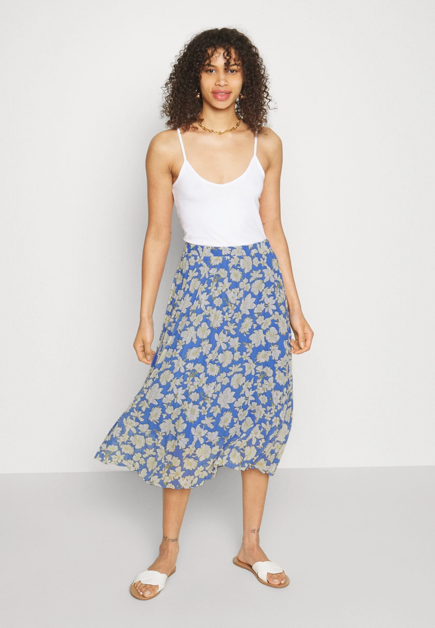 Plooirok -Light Blue Plooirok -Light Blue -Anna Field Boutique c132290b11fa46fd9643aa531d2ad341 scaled