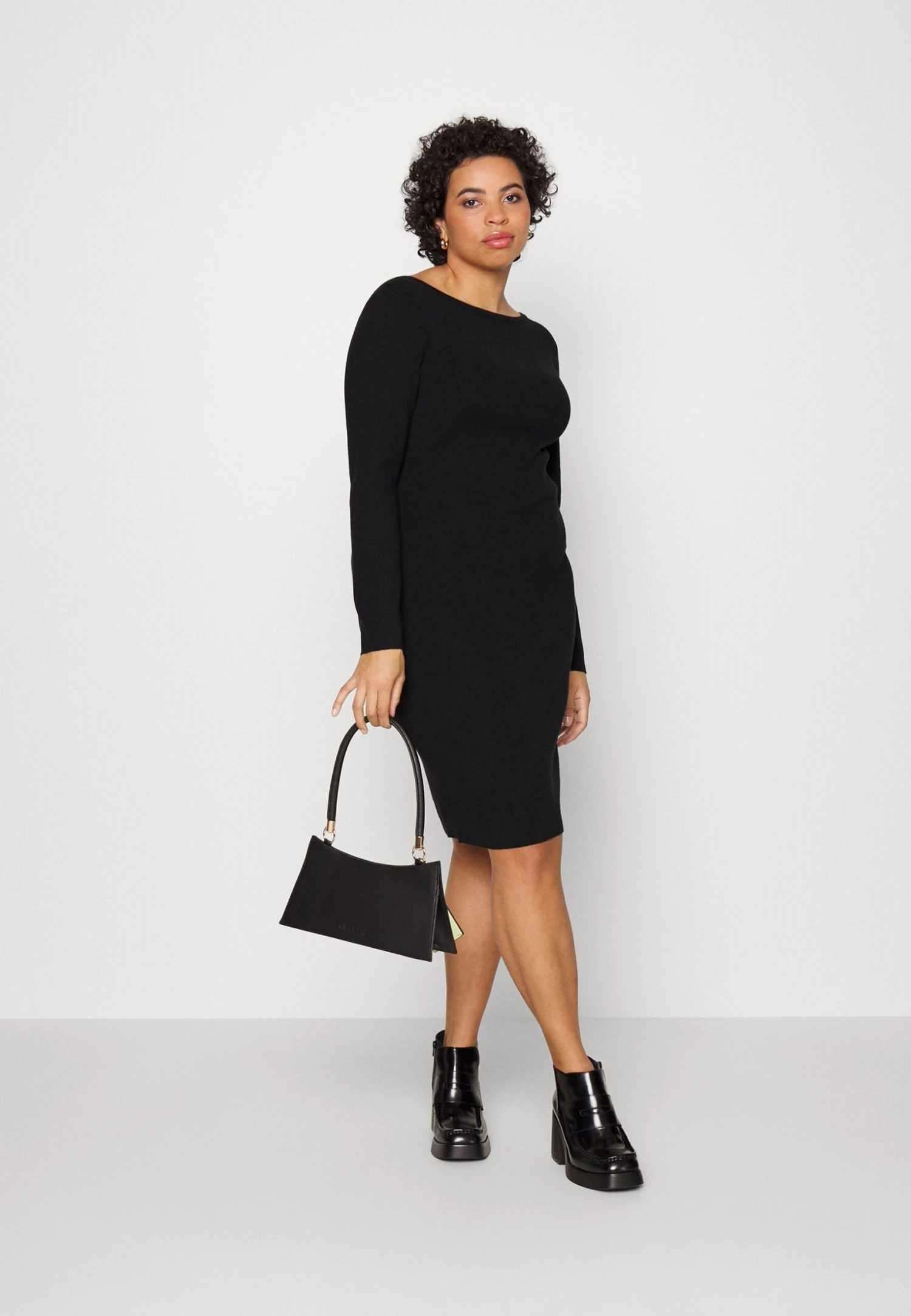 Offener Rücken Mini Strickkleid - Etui-Jurk - Black Offener Rücken Mini Strickkleid - Etui-Jurk - Black -Anna Field Boutique c4240aafdce048d8a24ac60b8c9176c6 scaled