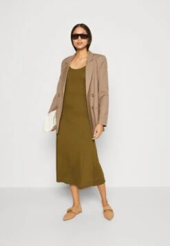 Anna Field Jerseyjurk - Olive 3 Anna Field Jerseyjurk - Olive -Anna Field Boutique c68783b93e174701b04516fa176b4d90