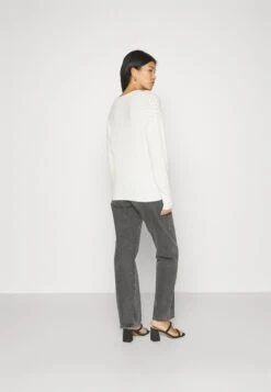 Anna Field Trui -Off-White -Anna Field Boutique c83754493b8d4c7f99b9da6b6c690fe9