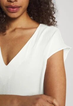 T-Shirt Basic - Off-White 7 T-Shirt Basic - Off-White -Anna Field Boutique cb23e57e99a94b01b89ff35dc94b1c39