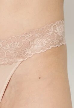 Anna Field 5 Pack - String - White/Nude -Anna Field Boutique d01a02b84a0b499c8bd8a774b42a2083