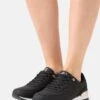 Anna Field Sneakers Laag - Black 1 Anna Field Sneakers Laag - Black -Anna Field Boutique d85e9ef3a7704ef49cfc5e012a9e13a0