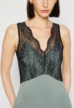 Anna Field Jumpsuit - Green -Anna Field Boutique e53affb61f4440c0a977bac7b328f0b3