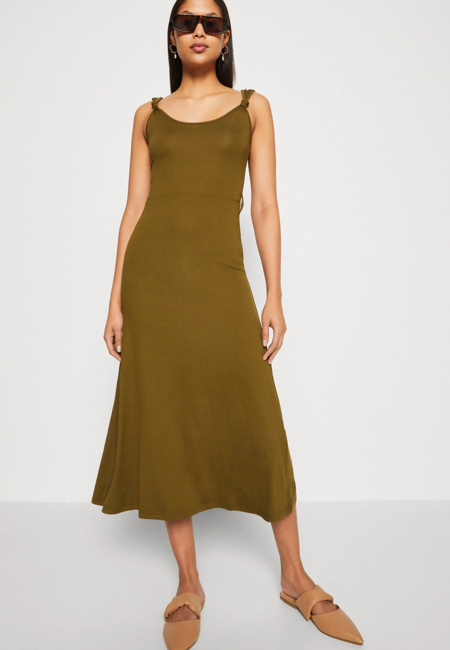 Jerseyjurk - Olive Anna Field Jerseyjurk - Olive -Anna Field Boutique ec399084a816472091483a49cda0c848 scaled