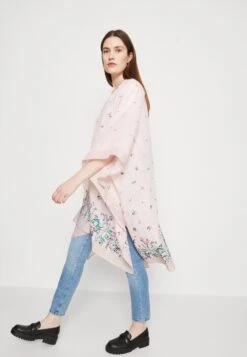 Anna Field Poncho - Pink 5 Anna Field Poncho - Pink -Anna Field Boutique ed66833729c5414485a643fb9042bf2e