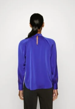 Anna Field Longsleeve -Blue -Anna Field Boutique f55f968bd5434cc7a3e6a3538a2681d3