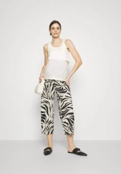 Top - White 3 Top - White -Anna Field Boutique f9a7d589149a4c45b66b720dee52a5af